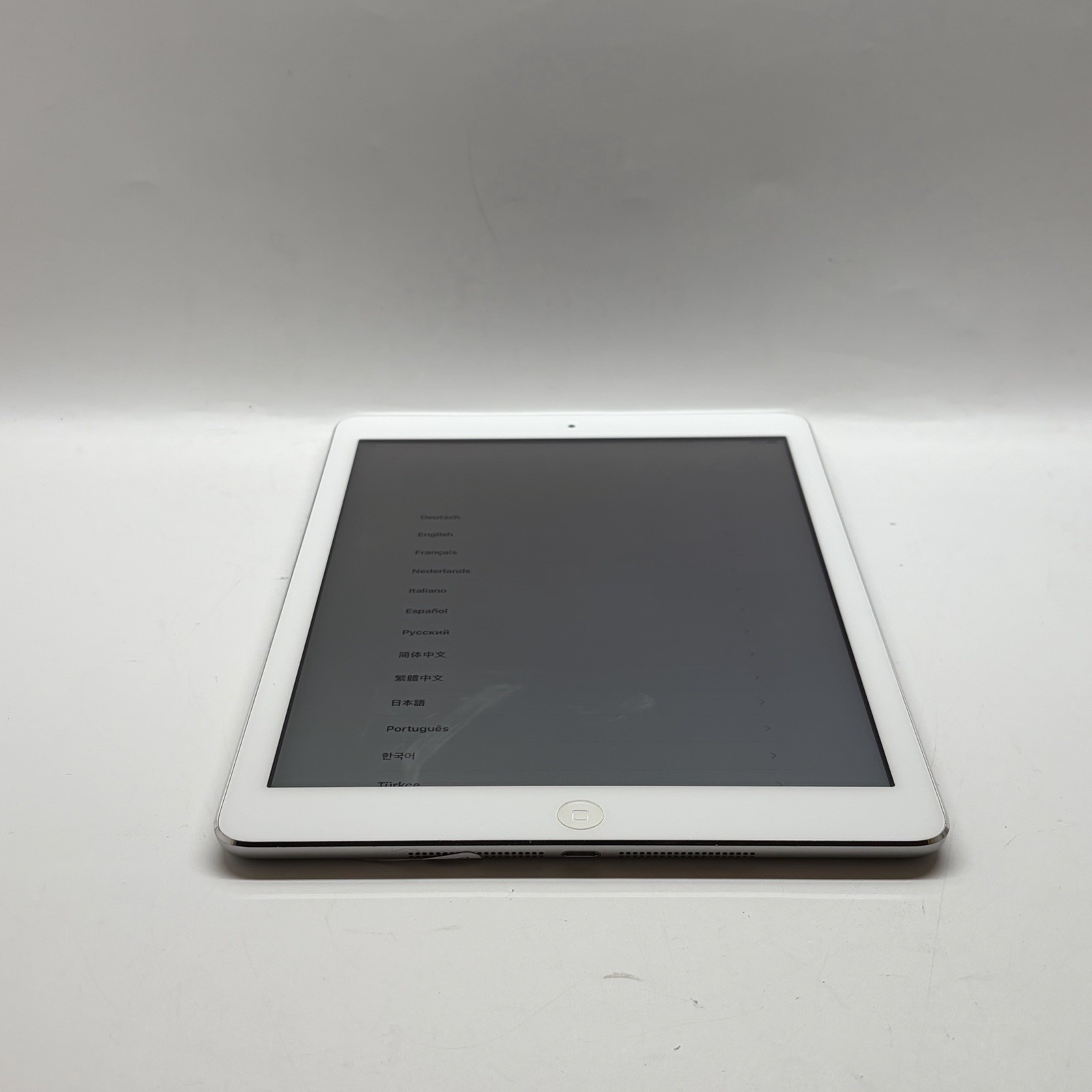 Apple iPad Air 1. Gen. 9,7 Zoll Wi-Fi 16GB Silver Tablet B274