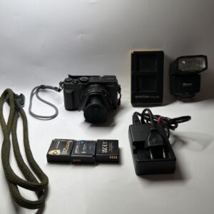 Panasonic Lumix LX100 Kompaktkamera 4K 17MP 3.1x Optischer Zoom J016