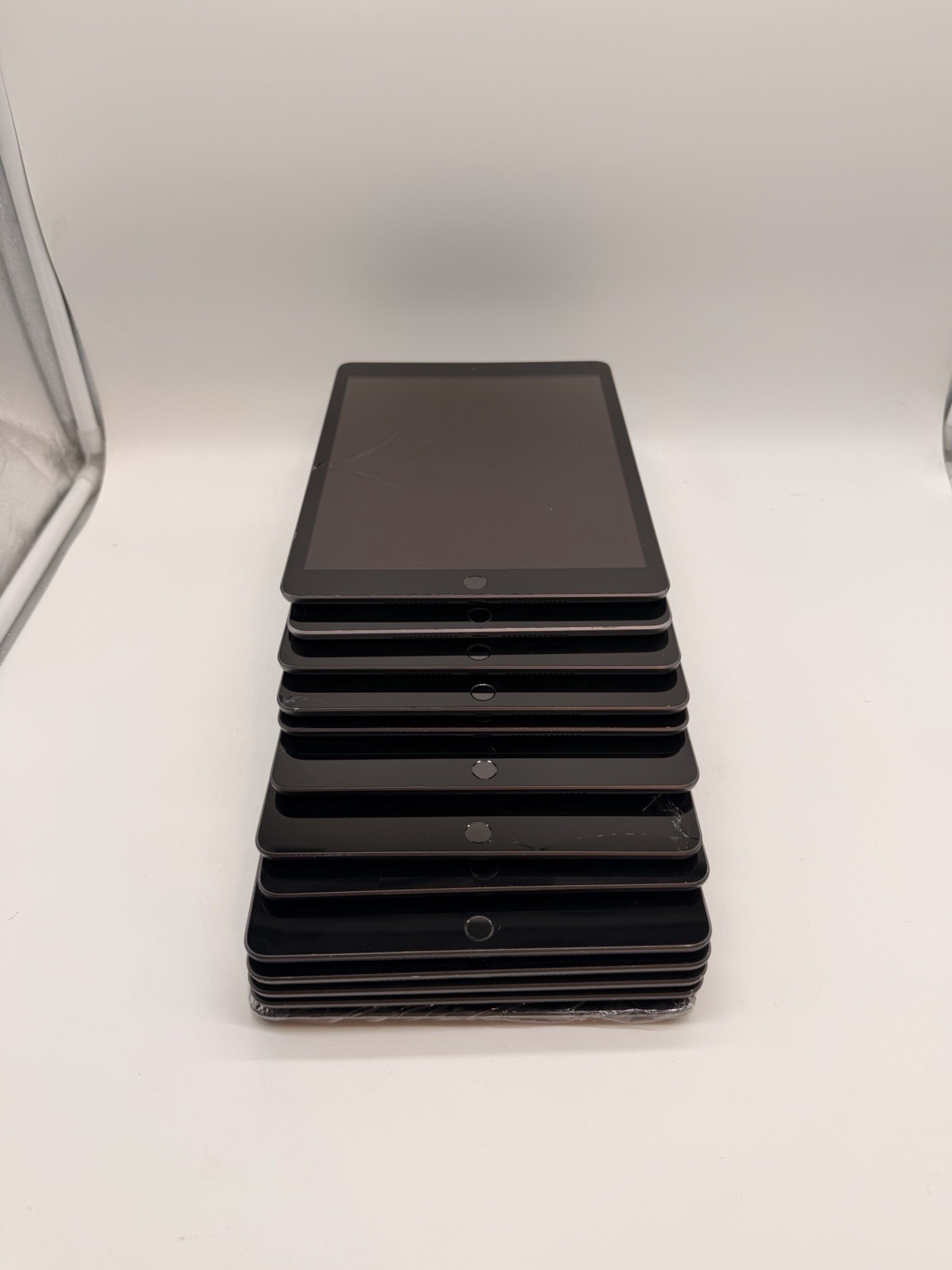 13 x Apple iPad 7th 6th Gen 32GB Wi-Fi 10,2 Zoll Space Gray Tablet K003