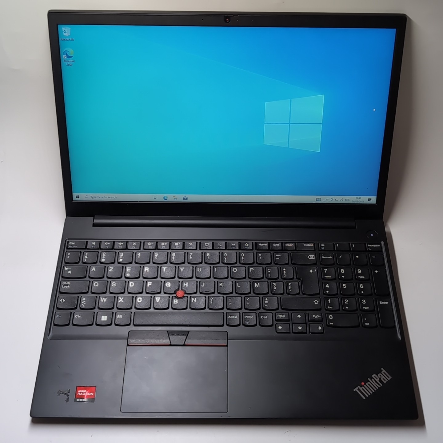 Lenovo ThinkPad E15 Gen 3 Ryzen 5 8GB 256GB SSD 15,6 Zoll Win11 AZERTY K421