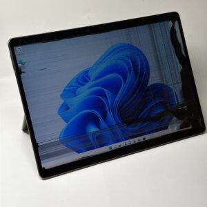 Microsoft Surface Pro 8 13 Zoll Tablet i5 11. Gen 8GB RAM 256GB MIT RISS! K448