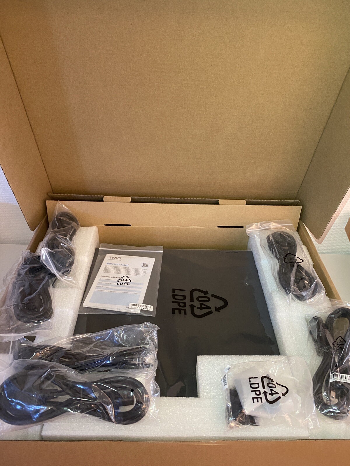 ZYXEL XGS4600-52F L3 Managed Switch 48p  K738