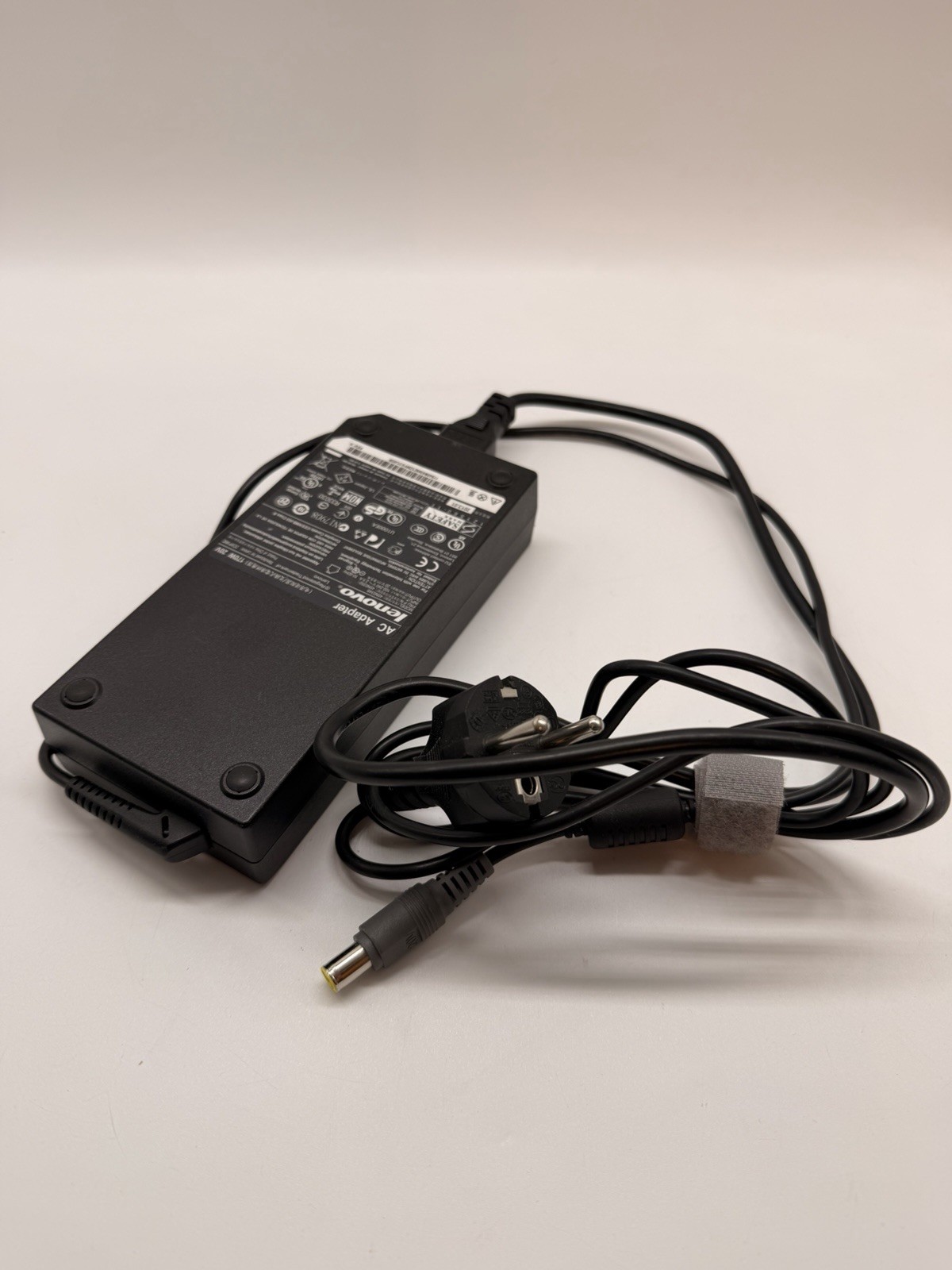 10X Original Lenovo 170W Netzteil AC Adapter45N0349, 45N0350 für W520, W530 K745