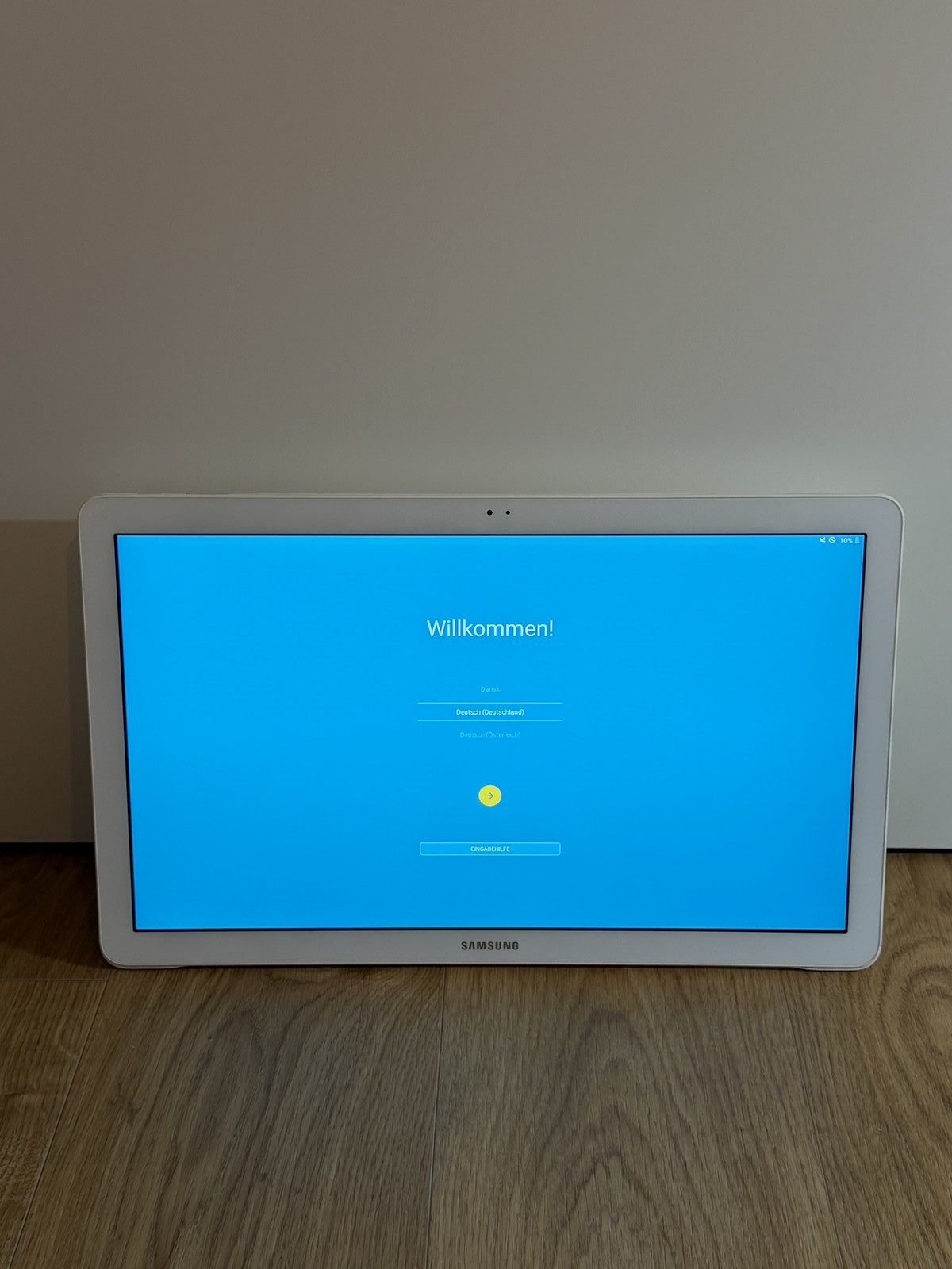 Samsung Galaxy View Tablet 32GB WLAN 18,4 Zoll Android Weiß SM-T670 J057