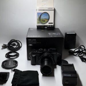 Panasonic LUMIX DMC-LX100 Kompaktkamera 12.8MP 4K Wi-Fi f/1.7 Schwarz J077