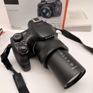Sony Cyber-shot DSC-HX400V Bridgekamera 20.4MP 50x Optischer Zoom Wi-Fi GPS K925